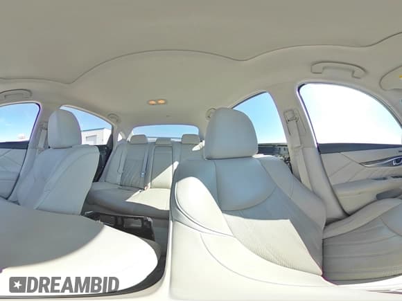 ✅ 2017 Infiniti Q70 3.7 • VIN: JN1BY1PP4HM170671 • Lot: 41995615. Listed on Copart with Not provided. Free auction sales archive from the USA and detailed vehicle history report at DreamBid. Image 15.