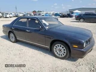 ✅ 1994 Nissan Gloria • VIN: PY32772149 • Lot: 59179525. Wystawiony na Copart z przebiegiem 6 270 mil. Bezpłatny archiwum sprzedaży aukcyjnych z USA i szczegółowy raport historii pojazdu na DreamBid. Zdjęcie 4.
