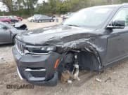 ✅ 2022 Jeep Grand Cherokee Limited • VIN: 1C4RJHBG4N8541087 • Lot: 43333135. Wystawiony na IAAI z przebiegiem 27 976 mil. Bezpłatny archiwum sprzedaży aukcyjnych z USA i szczegółowy raport historii pojazdu na DreamBid. Zdjęcie 6.