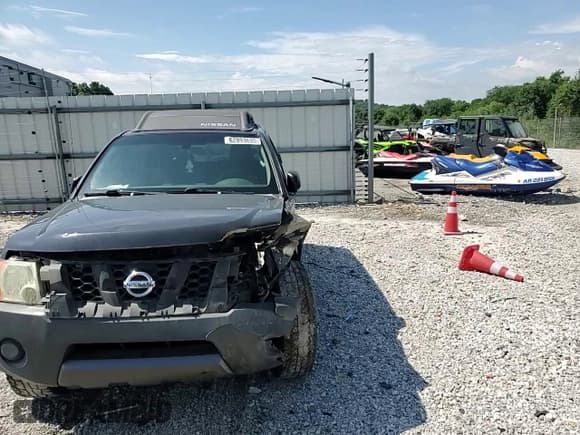 ✅ 2006 Nissan Xterra X • VIN: 5N1AN08U16C512141 • Lot: 62893655. Wystawiony na Copart z przebiegiem 168 919 mil. Bezpłatny archiwum sprzedaży aukcyjnych z USA i szczegółowy raport historii pojazdu na DreamBid. Zdjęcie 13.