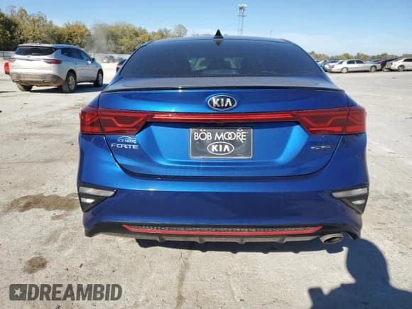 ✅ 2020 Kia Forte GT-Line • VIN: 3KPF34AD5LE170876 • Lot: 91472675. Listed on Copart with 87,324 mi. Free auction sales archive from the USA and detailed vehicle history report at DreamBid. Image 6.