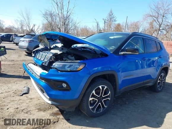 ✅ 2022 Jeep Compass Limited • VIN: 3C4NJDCB7NT185777 • Lot: 41952891. Wystawiony na IAAI z przebiegiem 28 820 mil. Bezpłatny archiwum sprzedaży aukcyjnych z USA i szczegółowy raport historii pojazdu na DreamBid. Zdjęcie 20.