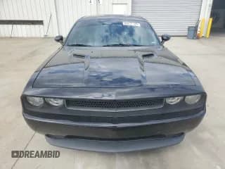 ✅ 2013 Dodge Challenger SXT • VIN: 2C3CDYAG7DH592935 • Lot: 84277125. Wystawiony na Copart z przebiegiem 204 885 mil. Bezpłatny archiwum sprzedaży aukcyjnych z USA i szczegółowy raport historii pojazdu na DreamBid. Zdjęcie 5.