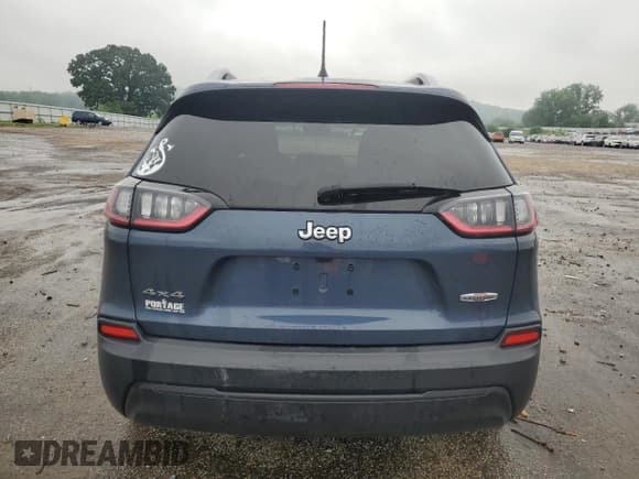 ✅ 2021 Jeep Cherokee Latitude • VIN: 1C4PJMCB1MD140590 • Lot: 65762025. Wystawiony na Copart z przebiegiem 106 758 mil. Bezpłatny archiwum sprzedaży aukcyjnych z USA i szczegółowy raport historii pojazdu na DreamBid. Zdjęcie 6.