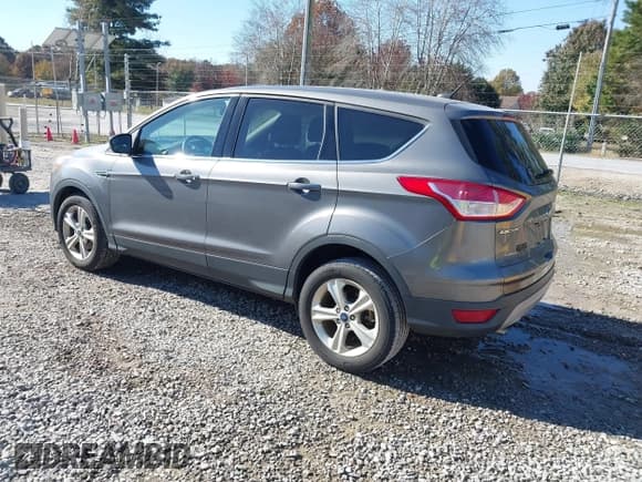 ✅ 2014 Ford Escape SE • VIN: 1FMCU0GX9EUA94332 • Lot: 43692540. Wystawiony na IAAI z przebiegiem 126 166 mil. Bezpłatny archiwum sprzedaży aukcyjnych z USA i szczegółowy raport historii pojazdu na DreamBid. Zdjęcie 3.