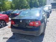 ✅ 2007 Volkswagen Jetta • VIN: 3VWGG71K37M050110 • Лот: 42810950. Опубликован ранее на IAAI с пробегом 136 740 миль. Бесплатный доступ к архиву аукционных продаж из США и подробный отчёт об истории автомобиля на DreamBid. Изображение 16.