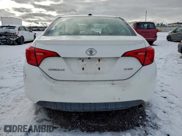 ✅ 2017 Toyota Corolla LE • VIN: 2T1BURHE1HC883996 • Lot: 93923485. Wystawiony na Copart z przebiegiem 212 001 mil. Bezpłatny archiwum sprzedaży aukcyjnych z USA i szczegółowy raport historii pojazdu na DreamBid. Zdjęcie 6.