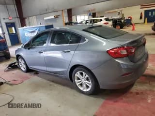 ✅ 2019 Chevrolet Cruze LT • VIN: 1G1BE5SM6K7133095 • Lot: 39831203. Wystawiony na Copart z przebiegiem 43 960 mil. Bezpłatny archiwum sprzedaży aukcyjnych z USA i szczegółowy raport historii pojazdu na DreamBid. Zdjęcie 2.