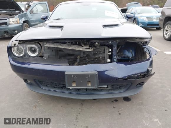 ✅ 2015 Dodge Challenger SXT Plus • VIN: 2C3CDZBG0FH719001 • Lot: 43750836. Wystawiony na IAAI z przebiegiem 78 492 mil. Bezpłatny archiwum sprzedaży aukcyjnych z USA i szczegółowy raport historii pojazdu na DreamBid. Zdjęcie 17.