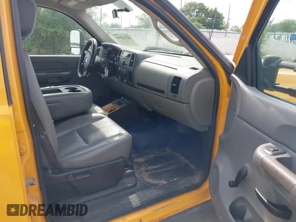 ✅ 2008 Chevrolet Silverado 2500HD • VIN: 1GBHK23658F224144 • Лот: 42512936. Опубликован ранее на IAAI с пробегом 234 333 миль. Бесплатный доступ к архиву аукционных продаж из США и подробный отчёт об истории автомобиля на DreamBid. Изображение 5.