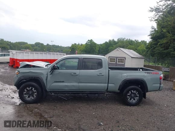 ✅ 2023 Toyota Tacoma SR5 • VIN: 3TYDZ5BN0PT030981 • Лот: 42626373. Опубликован ранее на IAAI с пробегом 25 995 миль. Бесплатный доступ к архиву аукционных продаж из США и подробный отчёт об истории автомобиля на DreamBid. Изображение 14.