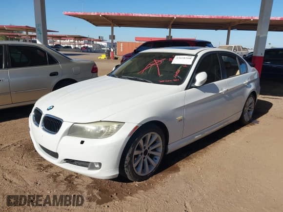 ✅ 2011 BMW 3 Series 328i xDrive • VIN: WBAPK7C57BA821826 • Lot: 43658360. Wystawiony na IAAI z przebiegiem 151 700 mil. Bezpłatny archiwum sprzedaży aukcyjnych z USA i szczegółowy raport historii pojazdu na DreamBid. Zdjęcie 2.