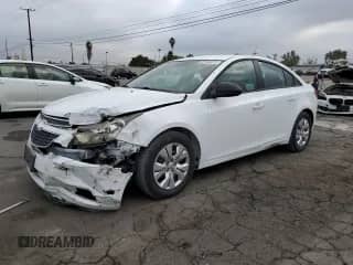 2013 Chevrolet Cruze LS с VIN 1G1PA5SG8D7287631, выставлен на аукционе Copart как лот 82353935 с пробегом 90 299 миль миль и Списание • Salvage title. История ставок и продаж доступна на DreamBid. Изображение 1.