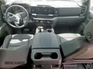 ✅ 2025 GMC Sierra 1500 SLT • VIN: 3GTPHDED1SG135321 • Лот: 61964765. Опубликован ранее на Copart с пробегом 3 716 миль. Бесплатный доступ к архиву аукционных продаж из США и подробный отчёт об истории автомобиля на DreamBid. Изображение 10.