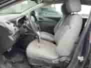 2020 Chevrolet Sonic LT z VIN 1G1JG6SB8L4125352, wystawiony jako Copart lot #51716304 z przebiegiem 38 875 mil mil oraz Szkoda całkowita • Salvage title. Historia ofert i sprzedaży dostępna na DreamBid. Obrazek 7.