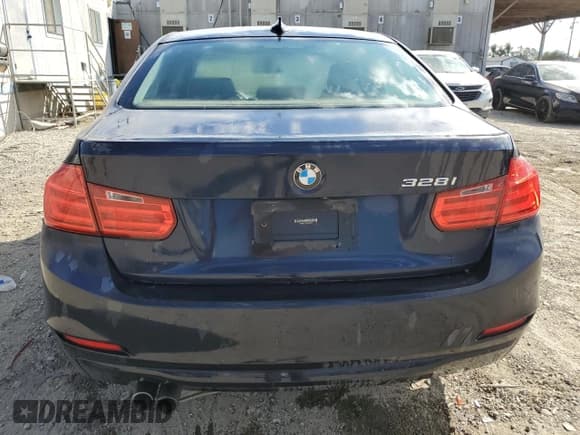 ✅ 2014 BMW 3 Series 328i • VIN: WBA3C1C52EK106105 • Lot: 86253655. Listed on Copart with 149,402 mi. Free auction sales archive from the USA and detailed vehicle history report at DreamBid. Image 6.