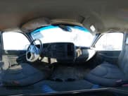 ✅ 2005 Chevrolet Silverado 1500 Work Truck • VIN: 1GCEC19ZX5E236587 • Lot: 43810602. Wystawiony na IAAI z przebiegiem 382 781 mil. Bezpłatny archiwum sprzedaży aukcyjnych z USA i szczegółowy raport historii pojazdu na DreamBid. Zdjęcie 17.