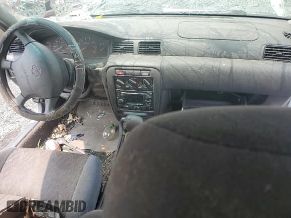 ✅ 1999 Nissan Sentra XE • VIN: 3N1AB41D2XL093949 • Lot: 60052833. Wystawiony na Copart z przebiegiem 181 232 mil. Bezpłatny archiwum sprzedaży aukcyjnych z USA i szczegółowy raport historii pojazdu na DreamBid. Zdjęcie 8.