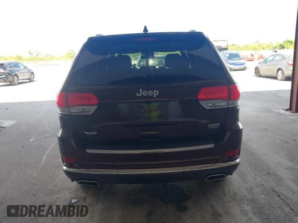 ✅ 2015 Jeep Grand Cherokee Summit • VIN: 1C4RJEJG2FC829205 • Lot: 43469676. Listed on IAAI with 89,893 mi. Free auction sales archive from the USA and detailed vehicle history report at DreamBid. Image 16.
