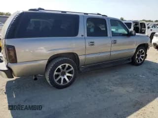 ✅ 2003 Chevrolet Suburban LT • VIN: 3GNEC16T43G178599 • Lot: 62705424. Wystawiony na Copart z przebiegiem 227 663 mil. Bezpłatny archiwum sprzedaży aukcyjnych z USA i szczegółowy raport historii pojazdu na DreamBid. Zdjęcie 3.