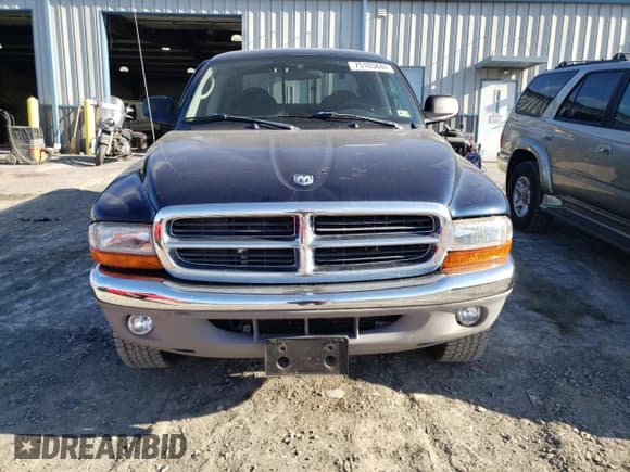 ✅ 2003 Dodge Dakota SLT • VIN: 1D7HG48N73S374108 • Lot: 75103844. Wystawiony na Copart z przebiegiem 97 967 mil. Bezpłatny archiwum sprzedaży aukcyjnych z USA i szczegółowy raport historii pojazdu na DreamBid. Zdjęcie 5.