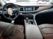 ✅ 2021 Buick Enclave Avenir • VIN: 5GAERDKW5MJ166164 • Lot: 67059425. Wystawiony na Copart z przebiegiem 53 421 mil. Bezpłatny archiwum sprzedaży aukcyjnych z USA i szczegółowy raport historii pojazdu na DreamBid. Zdjęcie 8.