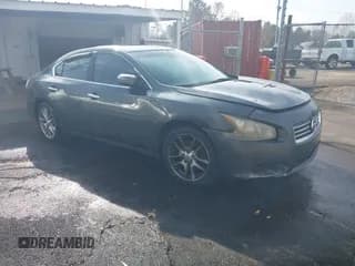 ✅ 2013 Nissan Maxima SV • VIN: 1N4AA5AP1DC815652 • Лот: 43705262. Опубликован ранее на IAAI с пробегом 233 681 миль. Бесплатный доступ к архиву аукционных продаж из США и подробный отчёт об истории автомобиля на DreamBid. Изображение 1.