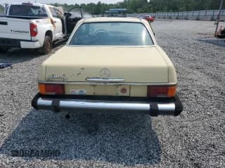 ✅ 1975 Mercedes-Benz 280 • VIN: 11407312104587 • Лот: 59538505. Опубликован ранее на Copart с пробегом 66 965 миль. Бесплатный доступ к архиву аукционных продаж из США и подробный отчёт об истории автомобиля на DreamBid. Изображение 6.