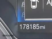 ✅ 2016 Ford Focus SE • VIN: 1FADP3K28GL389465 • Lot: 43583503. Wystawiony na IAAI z przebiegiem 178 185 mil. Bezpłatny archiwum sprzedaży aukcyjnych z USA i szczegółowy raport historii pojazdu na DreamBid. Zdjęcie 15.