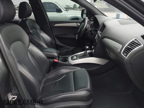 ✅ 2017 Audi SQ5 Premium Plus • VIN: WA1CCAFP9HA078517 • Lot: 42973468. Listed on IAAI with 126,273 mi. Free auction sales archive from the USA and detailed vehicle history report at DreamBid. Image 5.