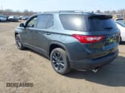 ✅ 2021 Chevrolet Traverse RS • VIN: 1GNEVJKW4MJ141708 • Lot: 41691433. Wystawiony na IAAI z przebiegiem 65 562 mil. Bezpłatny archiwum sprzedaży aukcyjnych z USA i szczegółowy raport historii pojazdu na DreamBid. Zdjęcie 3.