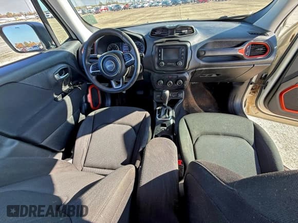 ✅ 2020 Jeep Renegade Sport • VIN: ZACNJBAB4LPL50466 • Lot: 94698195. Listed on Copart with 215,487 mi. Free auction sales archive from the USA and detailed vehicle history report at DreamBid. Image 9.