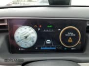 ✅ 2022 Hyundai Tucson Limited • VIN: KM8JECA1XNU031766 • Lot: 69258542. Wystawiony na Copart z przebiegiem 8 844 mil. Bezpłatny archiwum sprzedaży aukcyjnych z USA i szczegółowy raport historii pojazdu na DreamBid. Zdjęcie 9.