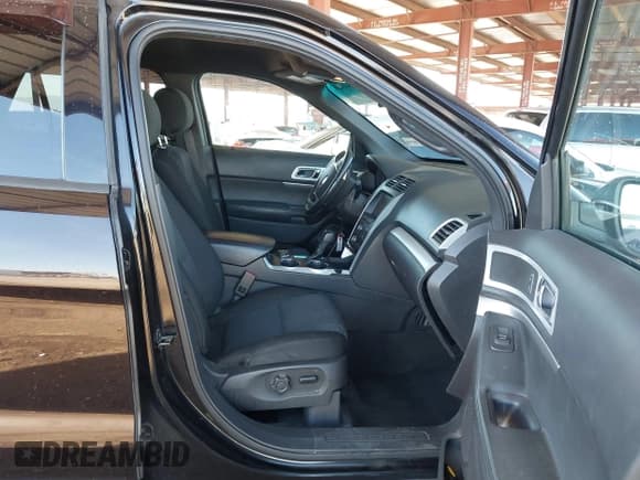 ✅ 2013 Ford Explorer XLT • VIN: 1FM5K8D80DGB87957 • Lot: 43586698. Listed on IAAI with 103,862 mi. Free auction sales archive from the USA and detailed vehicle history report at DreamBid. Image 5.