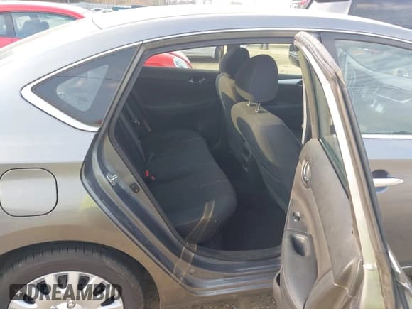 ✅ 2018 Nissan Sentra SR • VIN: 3N1AB7AP4JY203874 • Lot: 43720004. Listed on IAAI with 145,311 mi. Free auction sales archive from the USA and detailed vehicle history report at DreamBid. Image 8.