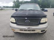 ✅ 2001 Ford Expedition Eddie Bauer • VIN: 1FMPU18L11LA69914 • Lot: 65887204. Wystawiony na Copart z przebiegiem Nie podano. Bezpłatny archiwum sprzedaży aukcyjnych z USA i szczegółowy raport historii pojazdu na DreamBid. Zdjęcie 5.