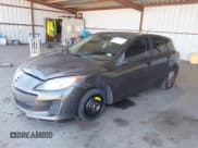 ✅ 2013 Mazda 3 i Touring • VIN: JM1BL1LP8D1729796 • Lot: 42943019. Wystawiony na IAAI z przebiegiem 186 333 mil. Bezpłatny archiwum sprzedaży aukcyjnych z USA i szczegółowy raport historii pojazdu na DreamBid. Zdjęcie 18.