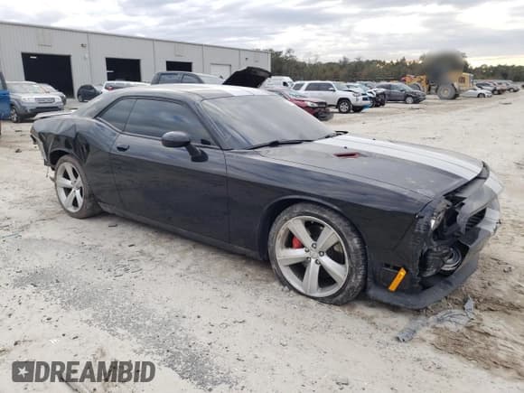 ✅ 2012 Dodge Challenger SRT-8 392 • VIN: 2C3CDYCJ9CH176411 • Lot: 42472935. Wystawiony na Copart z przebiegiem 83 919 mil. Bezpłatny archiwum sprzedaży aukcyjnych z USA i szczegółowy raport historii pojazdu na DreamBid. Zdjęcie 4.