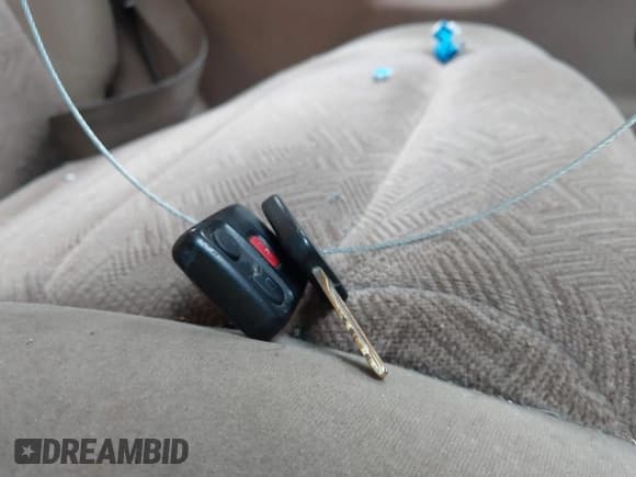 ✅ 1998 Ford Explorer XL • VIN: 1FMZU32X1WZA93411 • Lot: 41368427. Listed on IAAI with 237,756 mi. Free auction sales archive from the USA and detailed vehicle history report at DreamBid. Image 11.