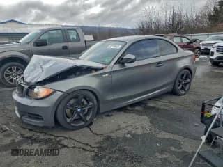 ✅ 2011 BMW 1 Series 135i • VIN: WBAUC9C54BVM09206 • Lot: 95210915. Listed on Copart with 141,906 mi. Free auction sales archive from the USA and detailed vehicle history report at DreamBid. Image 1.