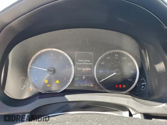 ✅ 2019 Lexus IS 300 F Sport • VIN: JTHBA1D25K5092847 • Lot: 95851215. Listed on Copart with 121,879 mi. Free auction sales archive from the USA and detailed vehicle history report at DreamBid. Image 9.