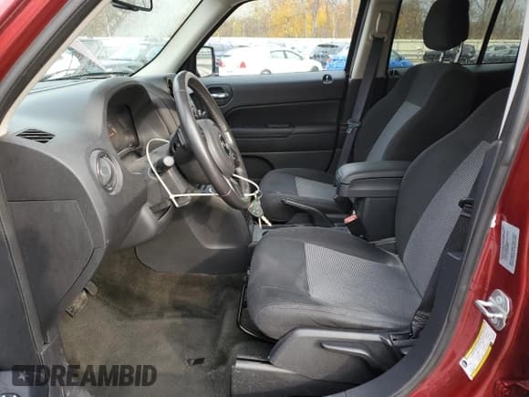 ✅ 2017 Jeep Patriot High Altitude • VIN: 1C4NJRFB5HD114077 • Лот: 91297025. Опубликован ранее на Copart с пробегом 91 413 миль. Бесплатный доступ к архиву аукционных продаж из США и подробный отчёт об истории автомобиля на DreamBid. Изображение 7.