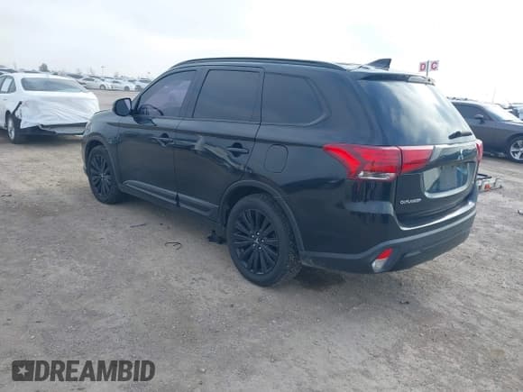 ✅ 2020 Mitsubishi Outlander SE • VIN: JA4AD3A34LZ032138 • Lot: 43870830. Listed on IAAI with 176,189 mi. Free auction sales archive from the USA and detailed vehicle history report at DreamBid. Image 3.