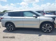 ✅ 2024 Mitsubishi Outlander SE • VIN: JA4J3VA87RZ012811 • Lot: 42150085. Listed on IAAI with 15,491 mi. Free auction sales archive from the USA and detailed vehicle history report at DreamBid. Image 14.