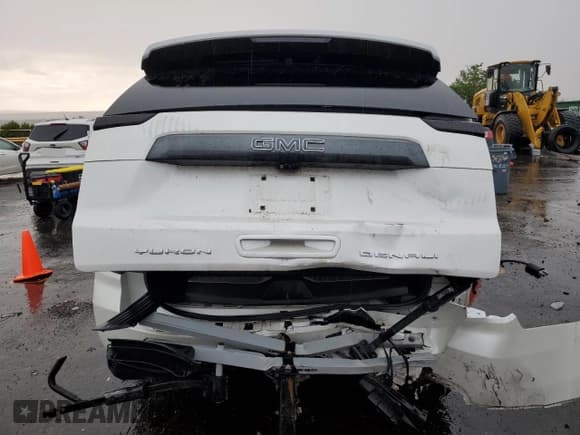 ✅ 2023 GMC Yukon XL Denali Ultimate • VIN: 1GKS2KKT1PR445363 • Lot: 60907785. Wystawiony na Copart z przebiegiem 36 496 mil. Bezpłatny archiwum sprzedaży aukcyjnych z USA i szczegółowy raport historii pojazdu na DreamBid. Zdjęcie 6.