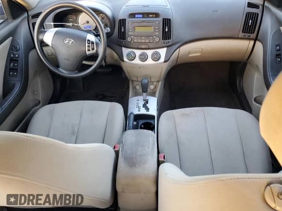 2008 Hyundai Elantra GLS with VIN KMHDU46D88U381376, listed as a Copart auction lot 90911585 with 196,657 mi miles and Salvage title. Bid and sale history available at DreamBid. Image 8.