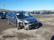 ✅ 2018 Mitsubishi Outlander ES • VIN: JA4AZ3A3XJZ071332 • Lot: 41816072. Wystawiony na IAAI z przebiegiem 62 619 mil. Bezpłatny archiwum sprzedaży aukcyjnych z USA i szczegółowy raport historii pojazdu na DreamBid. Zdjęcie 6.
