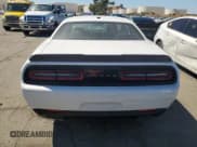 ✅ 2017 Dodge Challenger SXT • VIN: 2C3CDZAG5HH548993 • Lot: 69115784. Wystawiony na Copart z przebiegiem 109 917 mil. Bezpłatny archiwum sprzedaży aukcyjnych z USA i szczegółowy raport historii pojazdu na DreamBid. Zdjęcie 6.