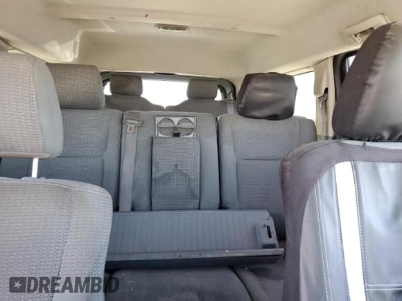 ✅ 2006 Jeep Commander • VIN: 1J8HH48K26C349573 • Lot: 75566564. Listed on Copart with 159,975 mi. Free auction sales archive from the USA and detailed vehicle history report at DreamBid. Image 10.
