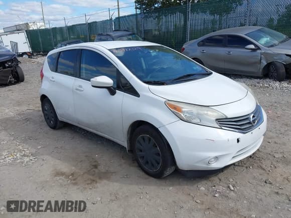 ✅ 2015 Nissan Note S Plus • VIN: 3N1CE2CP0FL449941 • Lot: 43412129. Wystawiony na IAAI z przebiegiem 110 993 mil. Bezpłatny archiwum sprzedaży aukcyjnych z USA i szczegółowy raport historii pojazdu na DreamBid. Zdjęcie 1.
